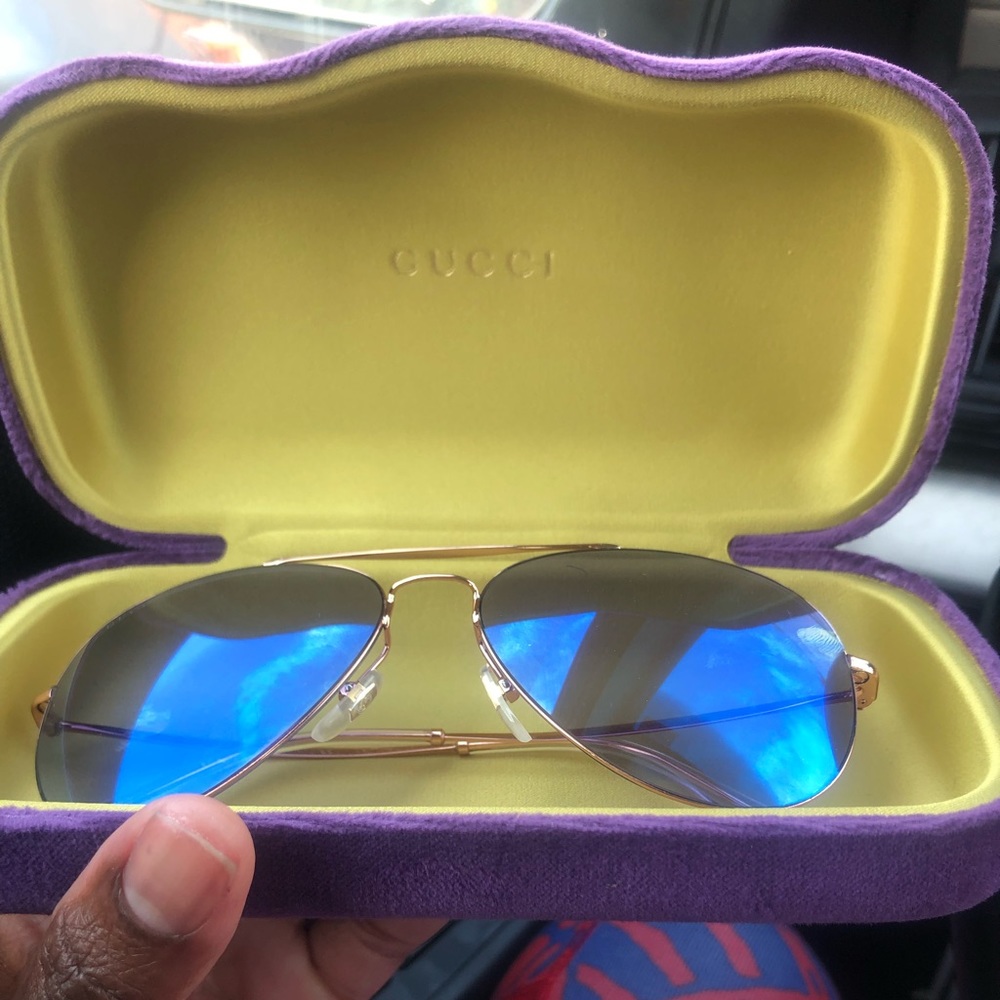 Gucci Oval Sunglasses**AUTHENTIC**
